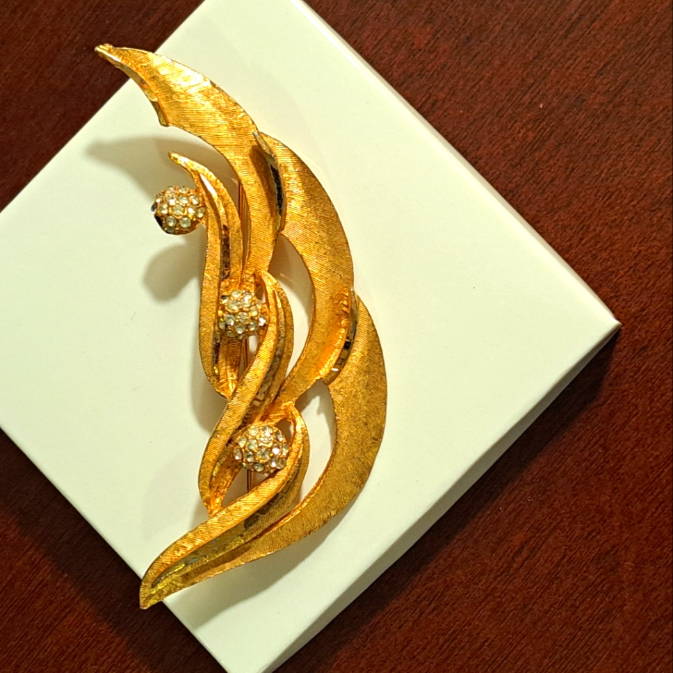 Vintage BSK Brooch 17$